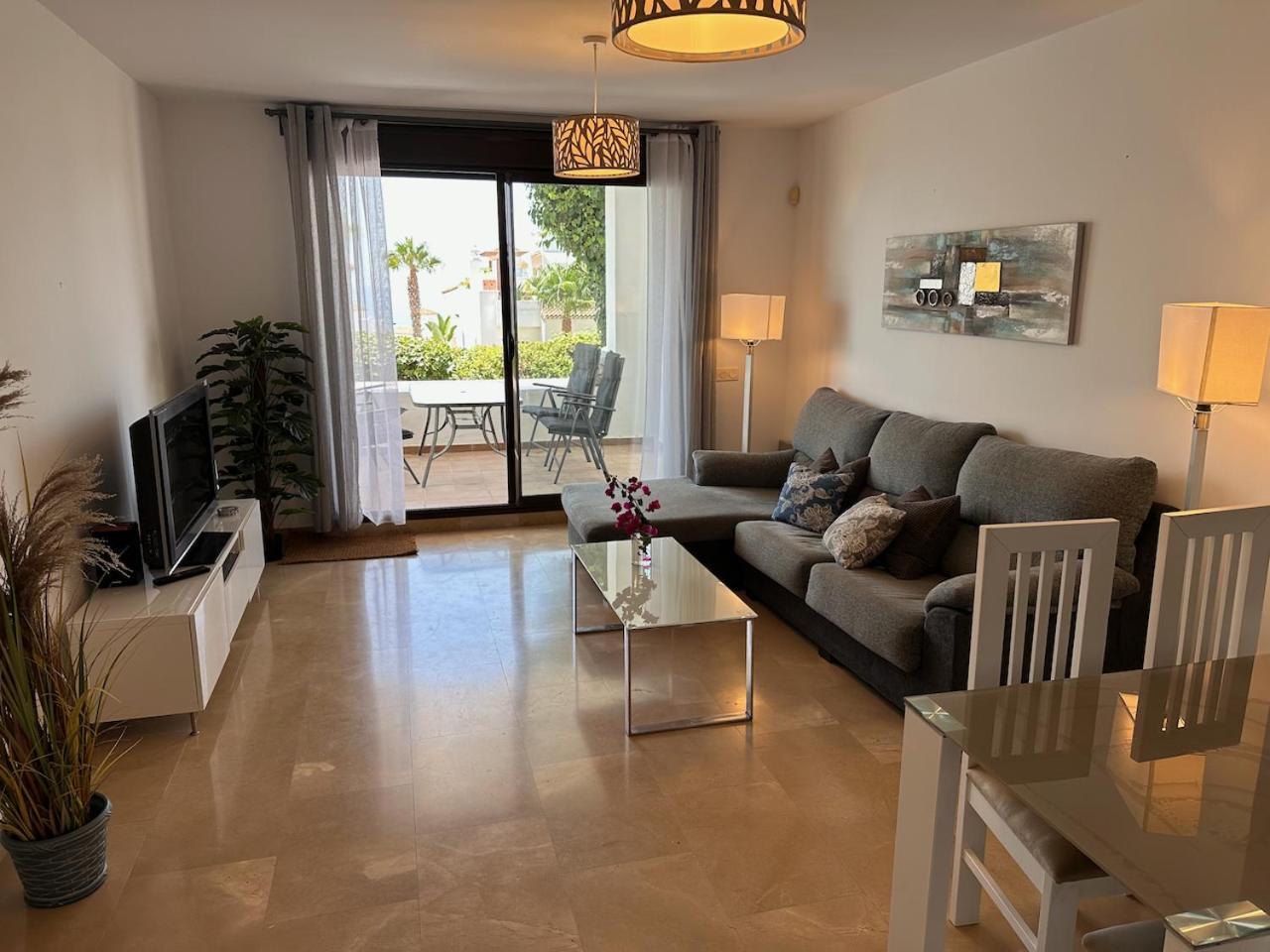 Quiet Family Apartment, 4 Pools, Close To The Beach And Golf, La Marina Alcaidesa 9 02 Zewnętrze zdjęcie