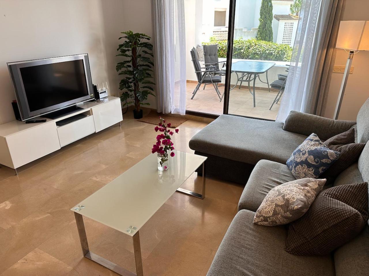 Quiet Family Apartment, 4 Pools, Close To The Beach And Golf, La Marina Alcaidesa 9 02 Zewnętrze zdjęcie